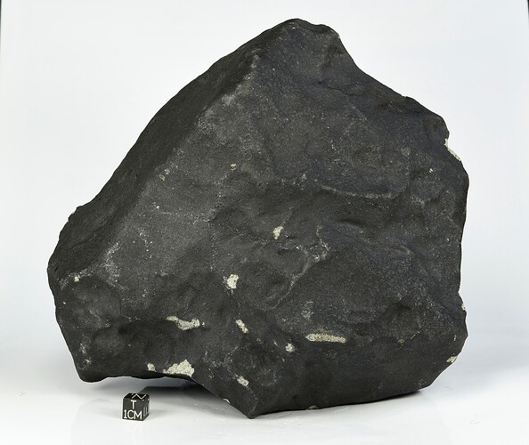 Featured source product photo